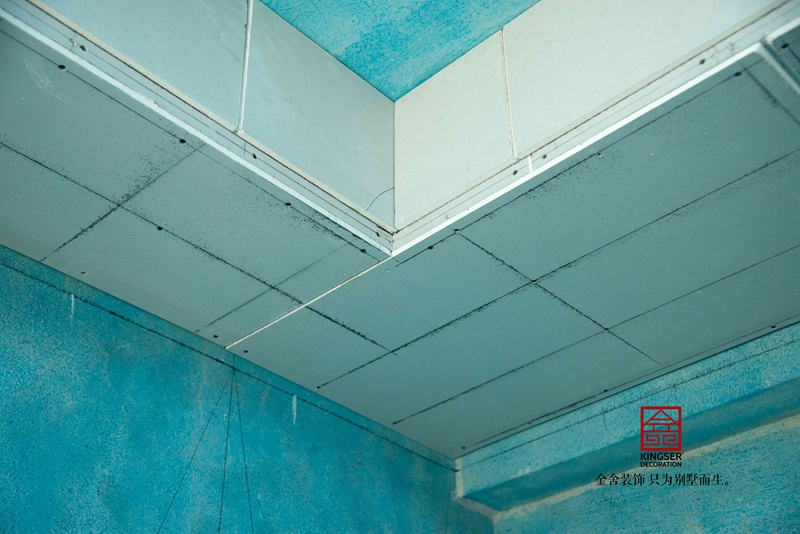  金舍東南智匯城191平瓦工在施工現(xiàn)場