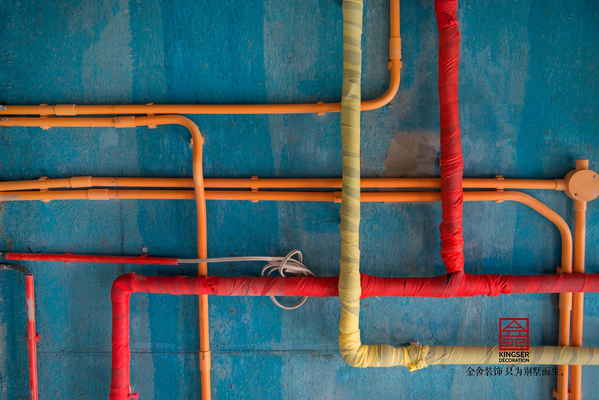 天山國(guó)賓一號(hào)130平油工施工現(xiàn)場(chǎng)