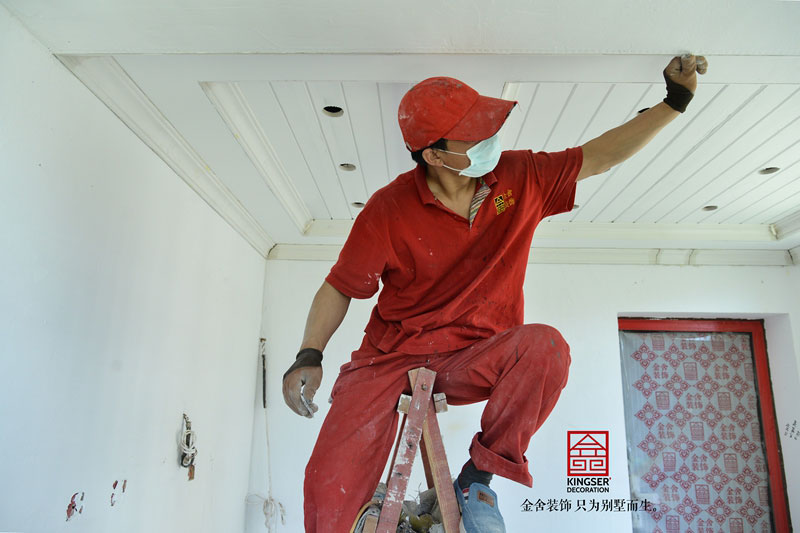 榮盛華府裝修施工現(xiàn)場油工階段