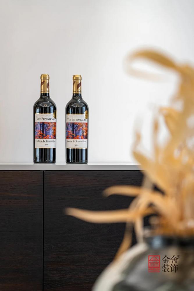 石家莊裝修公司，陽臺(tái)柜怎么設(shè)計(jì)更好？