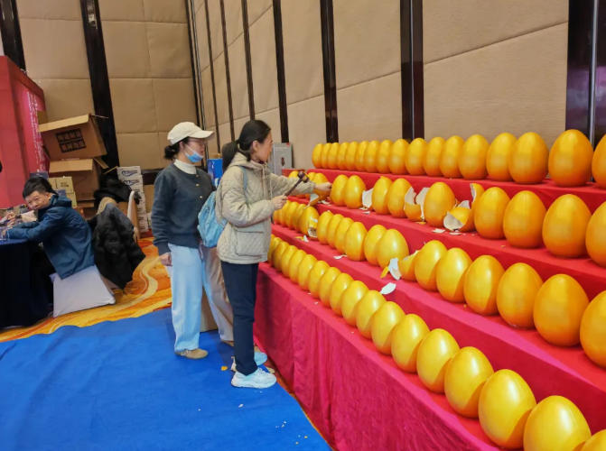 以感恩之心回望，以品質(zhì)之力前行